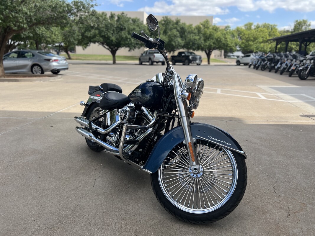 2016 Harley-Davidson Softail Deluxe Cosmic Blue Pearl - Photo 2
