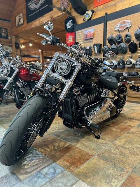 2025 Harley-Davidson Breakout Vivid Black - Photo 2