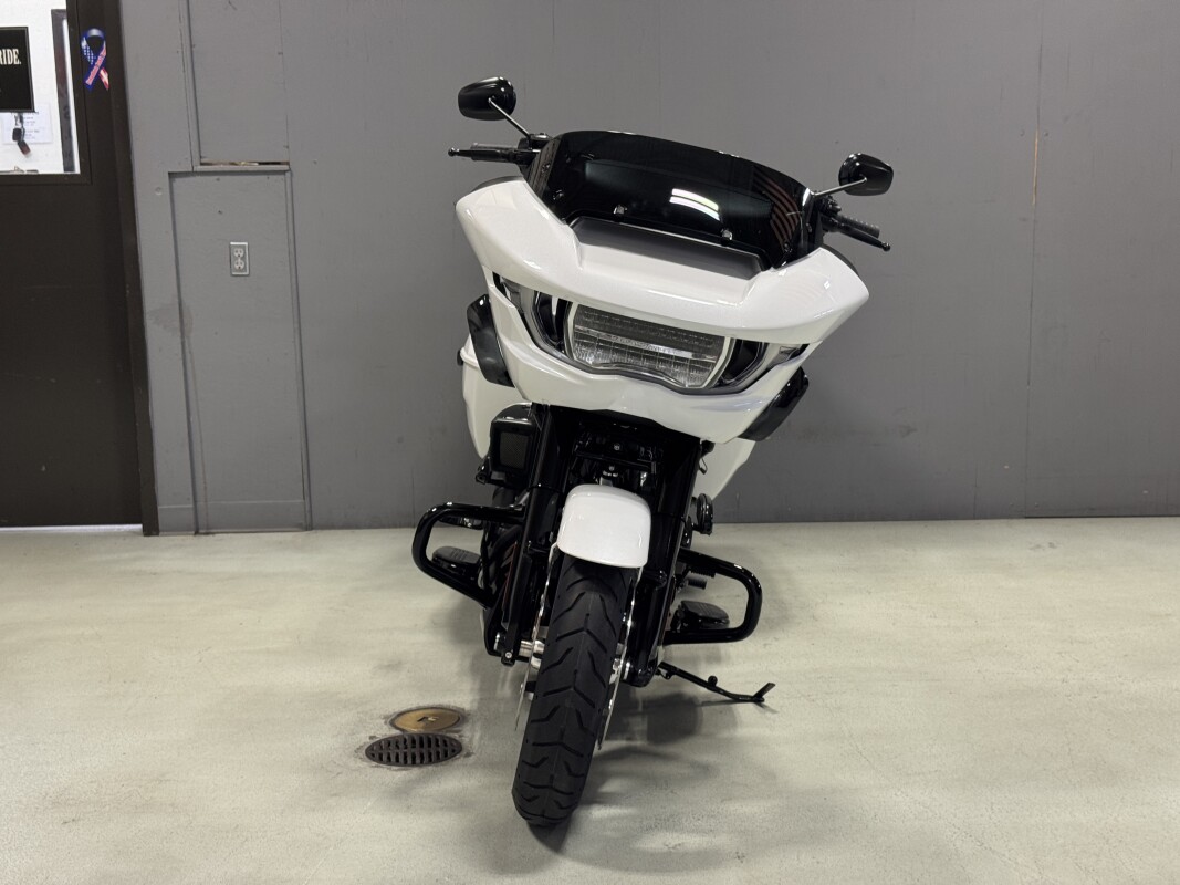FLTRX 2025 Road Glide - Photo 7