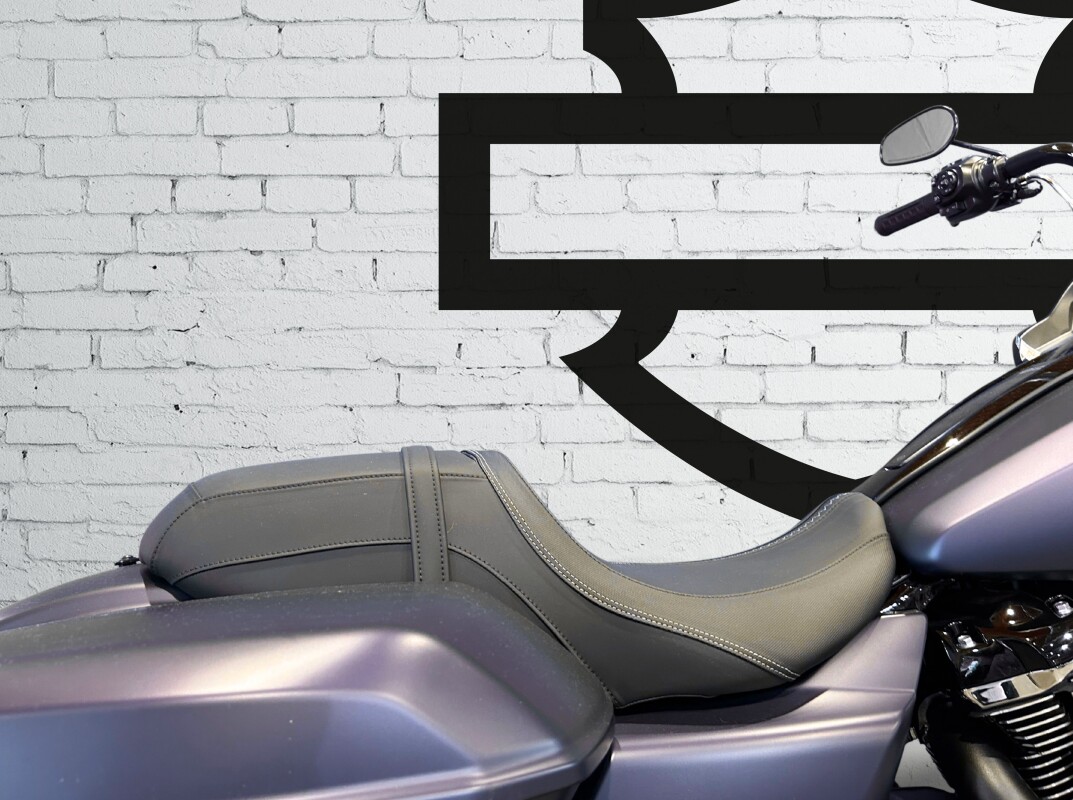 2025 Harley-Davidson Road Glide Purple Abyss Denim - Black Finish - Photo 6
