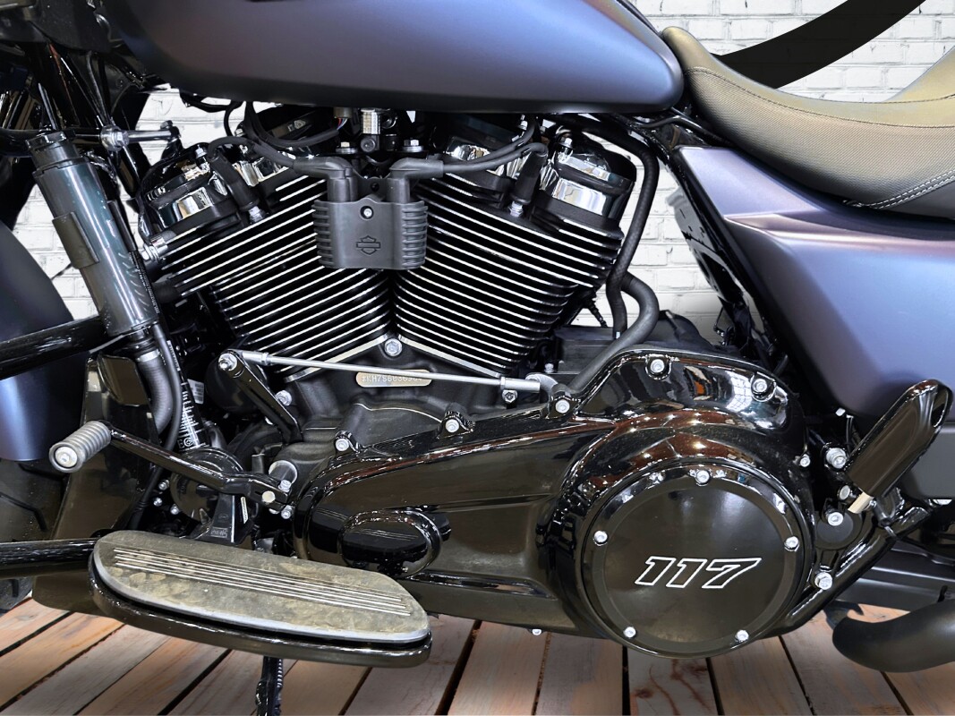 2025 Harley-Davidson Road Glide Purple Abyss Denim - Black Finish - Photo 7