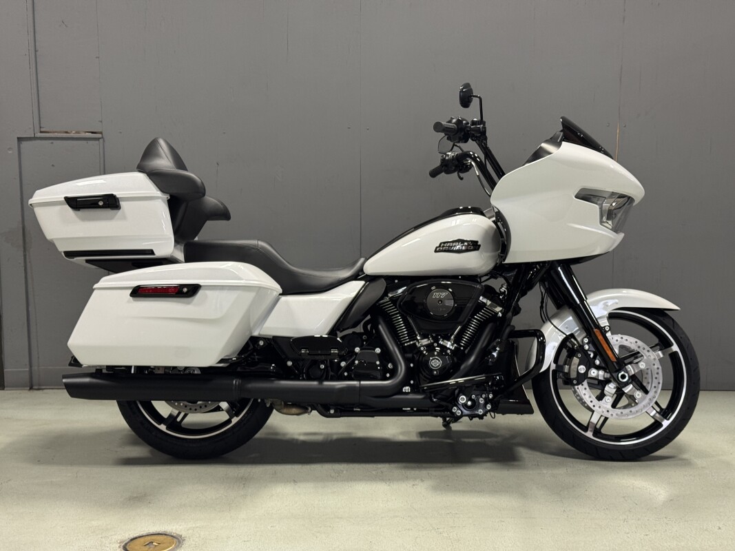FLTRX 2025 Road Glide