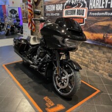 2025 Road Glide® (FLTRX) thumb 3