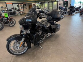 2017 Harley Davidson CVO Street Glide FLHXSE thumb 0