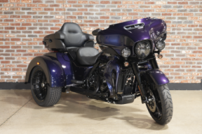 FLHTCUTG 2025 Tri Glide™ Ultra thumb 2