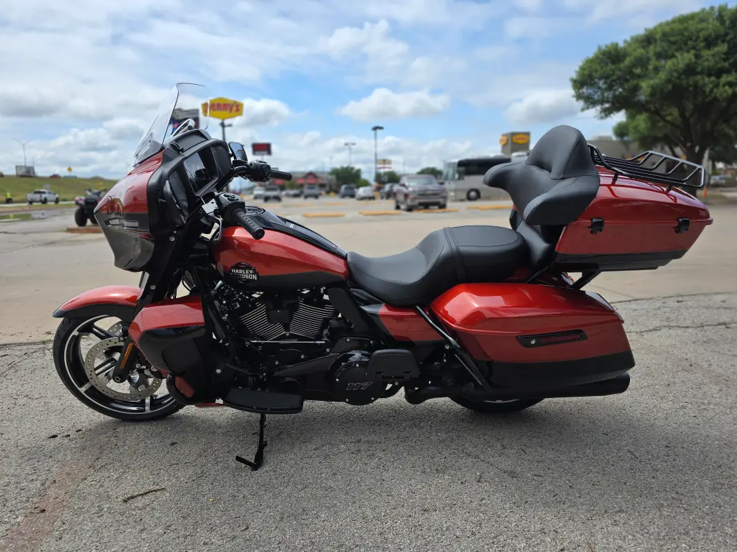 2025 Harley-Davidson Street Glide Ultra - Photo 5
