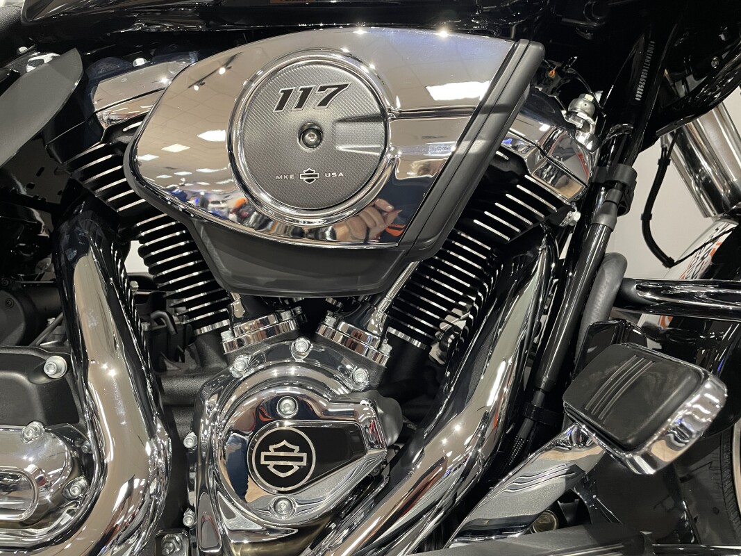 2025 Harley‑Davidson Road Glide FLTRX - Photo 10