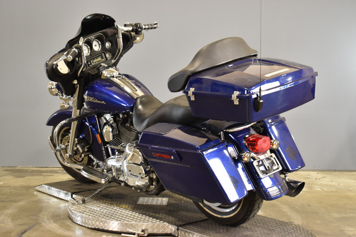 2006 Harley-Davidson Street Glide FLHX - Photo 6