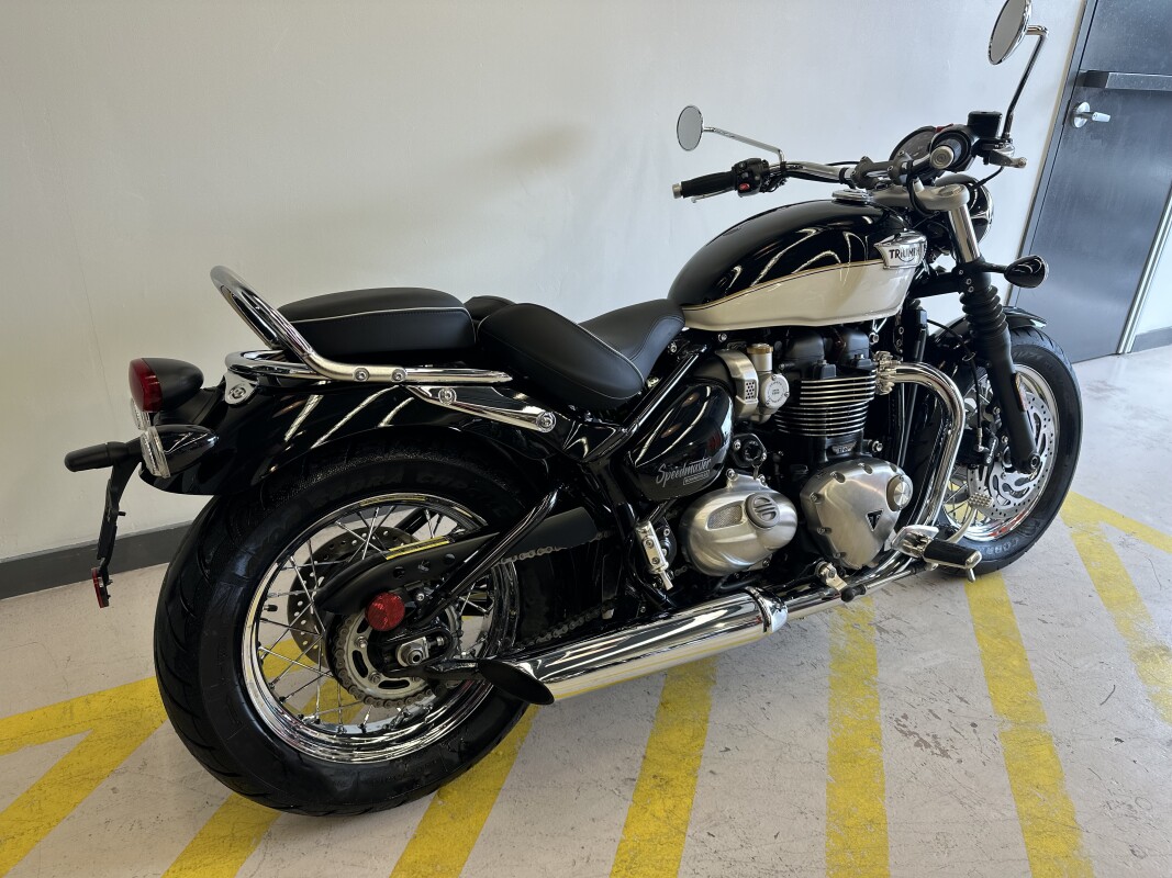 2023 Triumph Bonneville Speedmaster Sapphire Black / Fusion White - Photo 3
