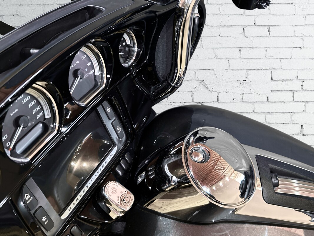 2014 Harley-Davidson Electra Glide Ultra Limited Charcoal Pearl/Vivid Black - Photo 9