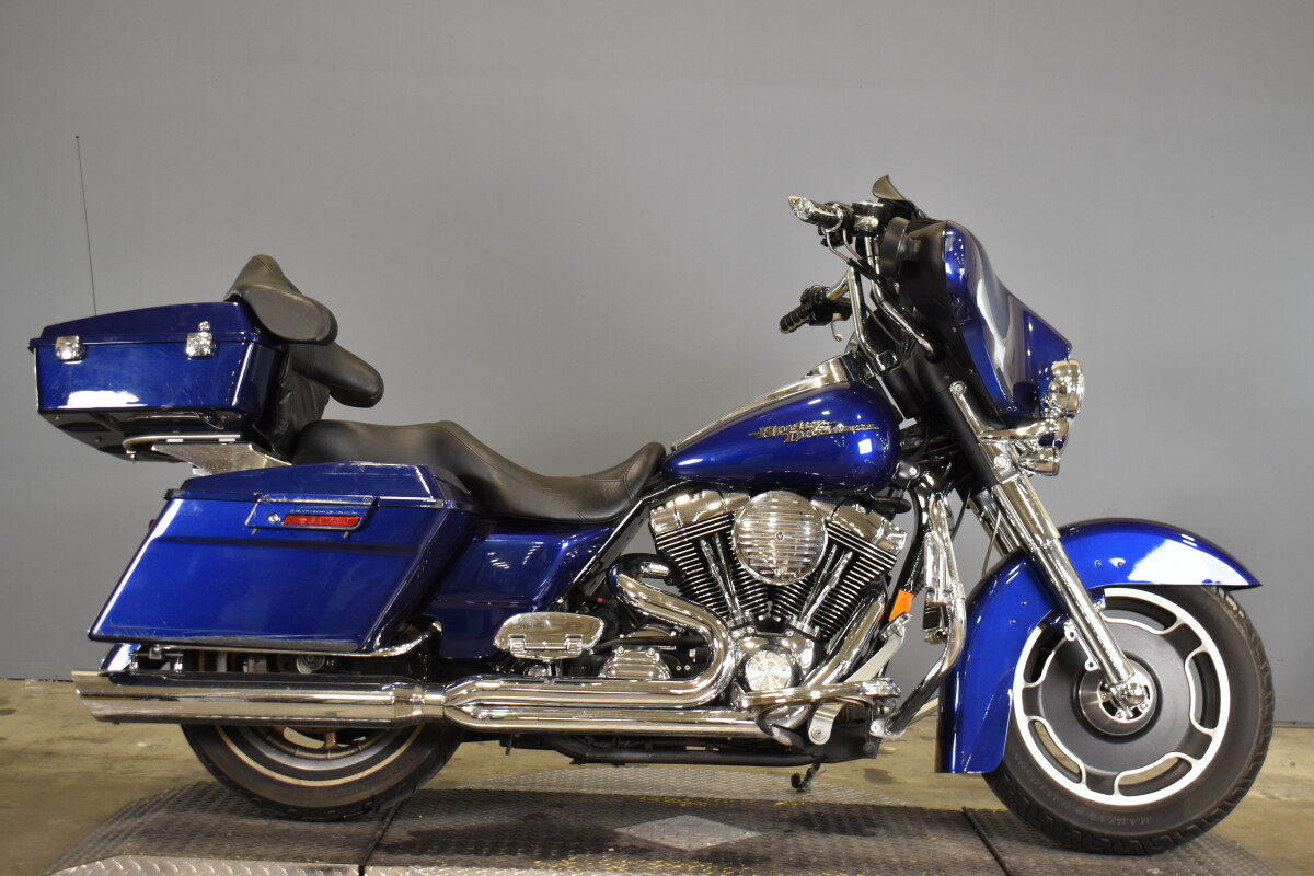 2006 Harley-Davidson® Street Glide® FLHX | MotorCity Harley-Davidson®