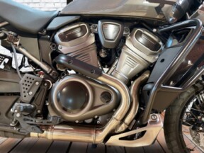 2022 Harley-Davidson<sup>®</sup> Pan America™ 1250 Special Gauntlet Gray Metallic thumb 1