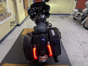 2025 Harley-Davidson<sup>®</sup> Road Glide® Mystic Shift - Black Finish thumb 0