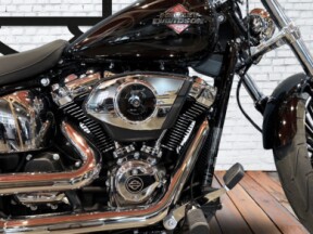 2025 Harley-Davidson<sup>®</sup> Breakout™ Midnight Firestorm thumb 1