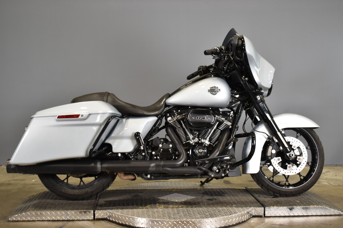 2023 Harley-Davidson Street Glide Special FLHXS