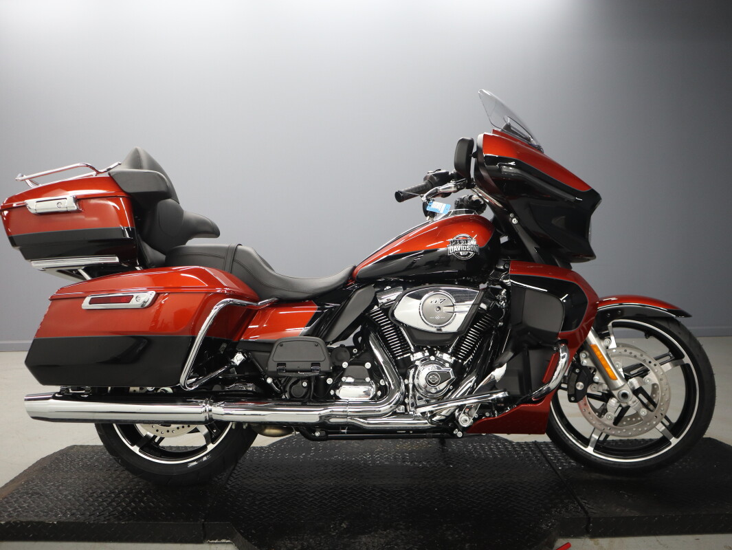 2025 Harley-Davidson Street Glide Ultra FLHXU