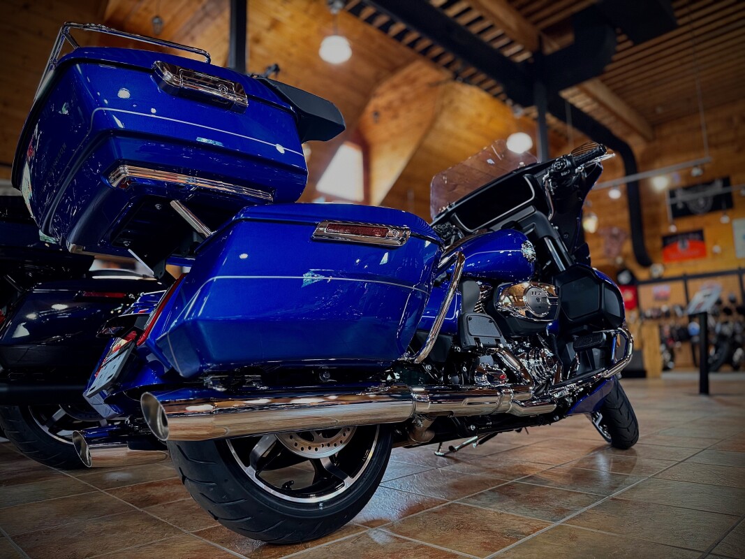2025 Harley-Davidson Street Glide Ultra Blue Burst - Photo 3