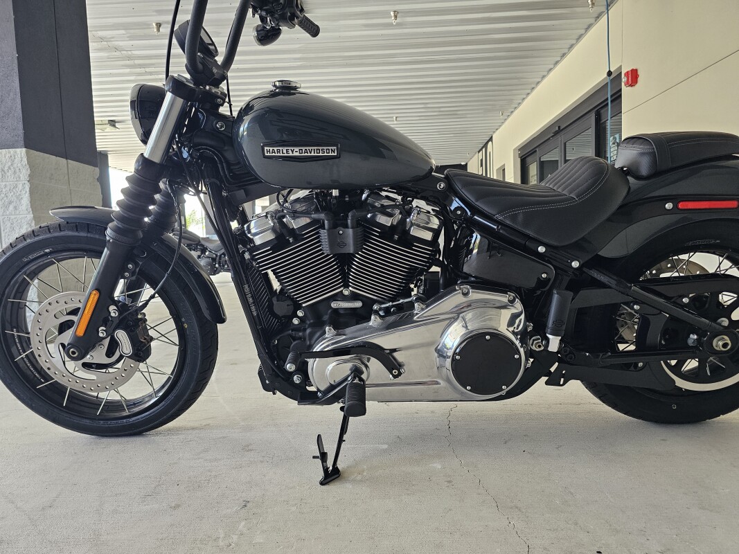 2025 Harley-Davidson Street Bob - Photo 8