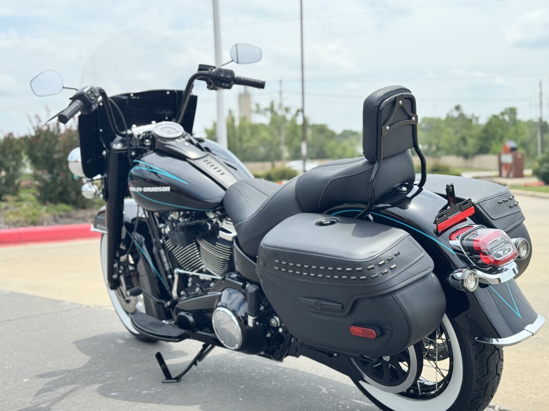 2025 Harley-Davidson Heritage Classic FLHC - Photo 4