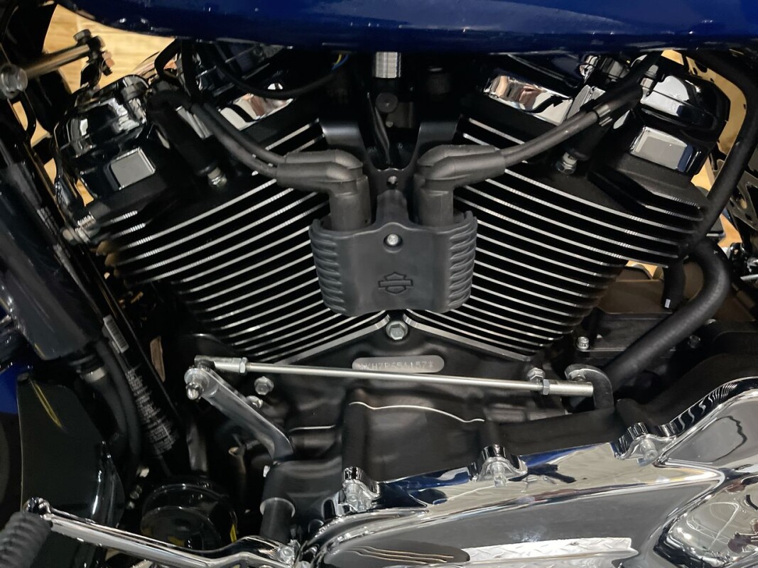 Harley-Davidson Road Glide 2025 FLTRX BLUE BURST - Photo 9