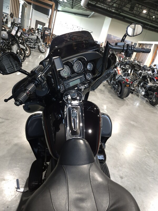 2010 Harley-Davidson CVO Ultra Classic Electra Glide Black Edit Crimson Black/slate # - Photo 6