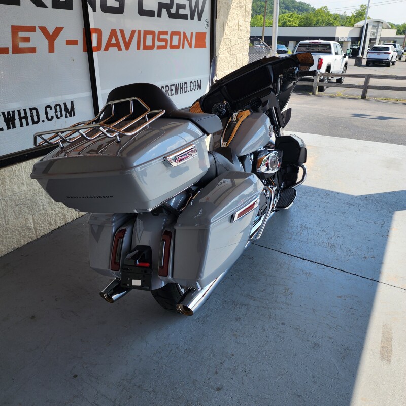 2025 Harley-Davidson Street Glide Ultra – Touring Reimagined - Photo 7