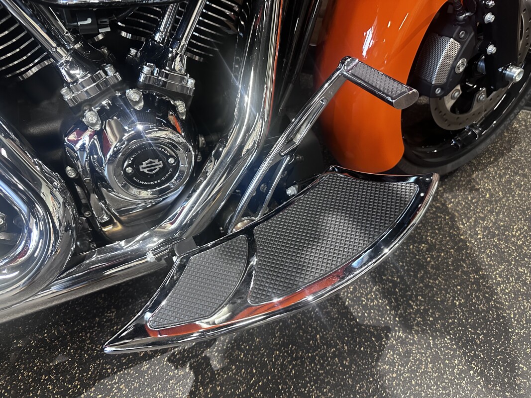 2023 Harley-Davidson Street Glide Special Baja Orange FLHXS *FAT TIRE BIKE* - Photo 3