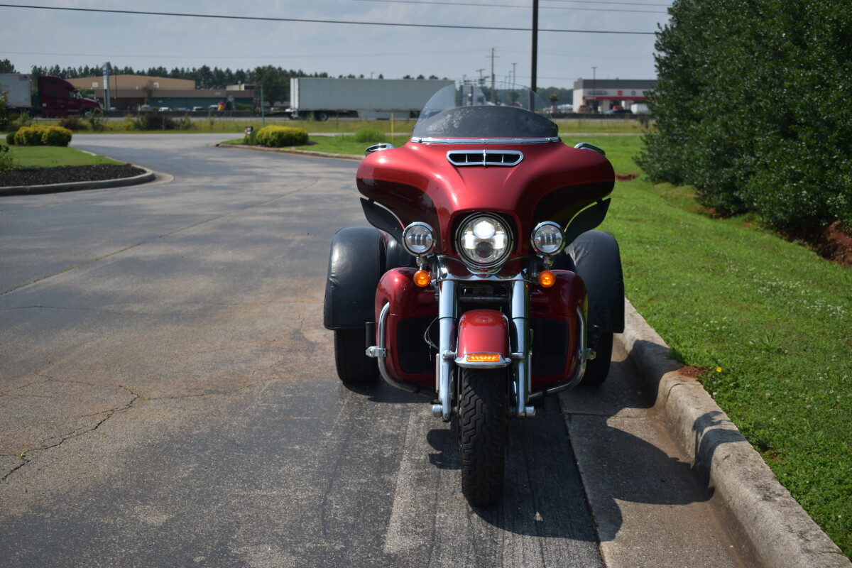 2018 Harley-Davidson Tri Glide Ultra #N/A - Photo 3
