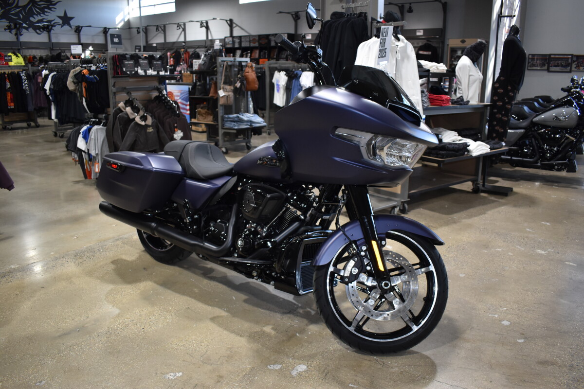 FLTRX 2025 Road Glide - Photo 3