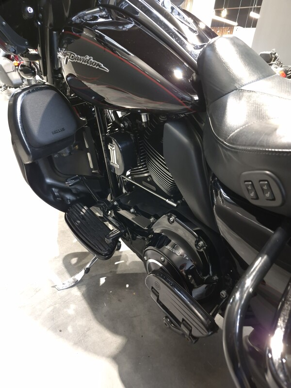 2010 Harley-Davidson CVO Ultra Classic Electra Glide Black Edit Crimson Black/slate # - Photo 10