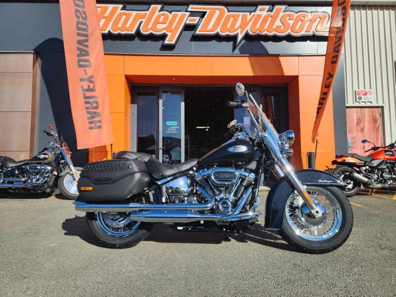 2024 Harley-Davidson Heritage Classic Vivid Black - MY24 DEMO RUNOUT WAS $43515 NOW $34990!!