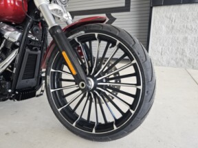 2025 Harley-Davidson<sup>®</sup> Breakout® thumb 1
