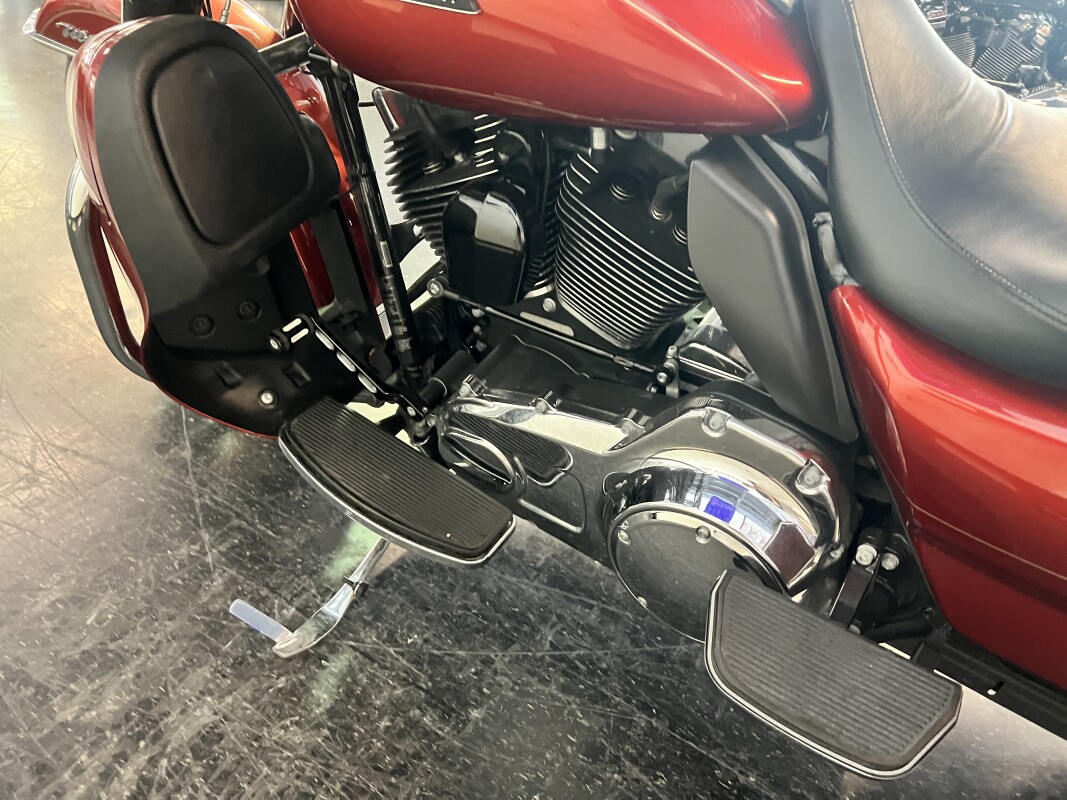 2014 Harley-Davidson Electra Glide Ultra Classic Candy Orange FLHTCU - Photo 8