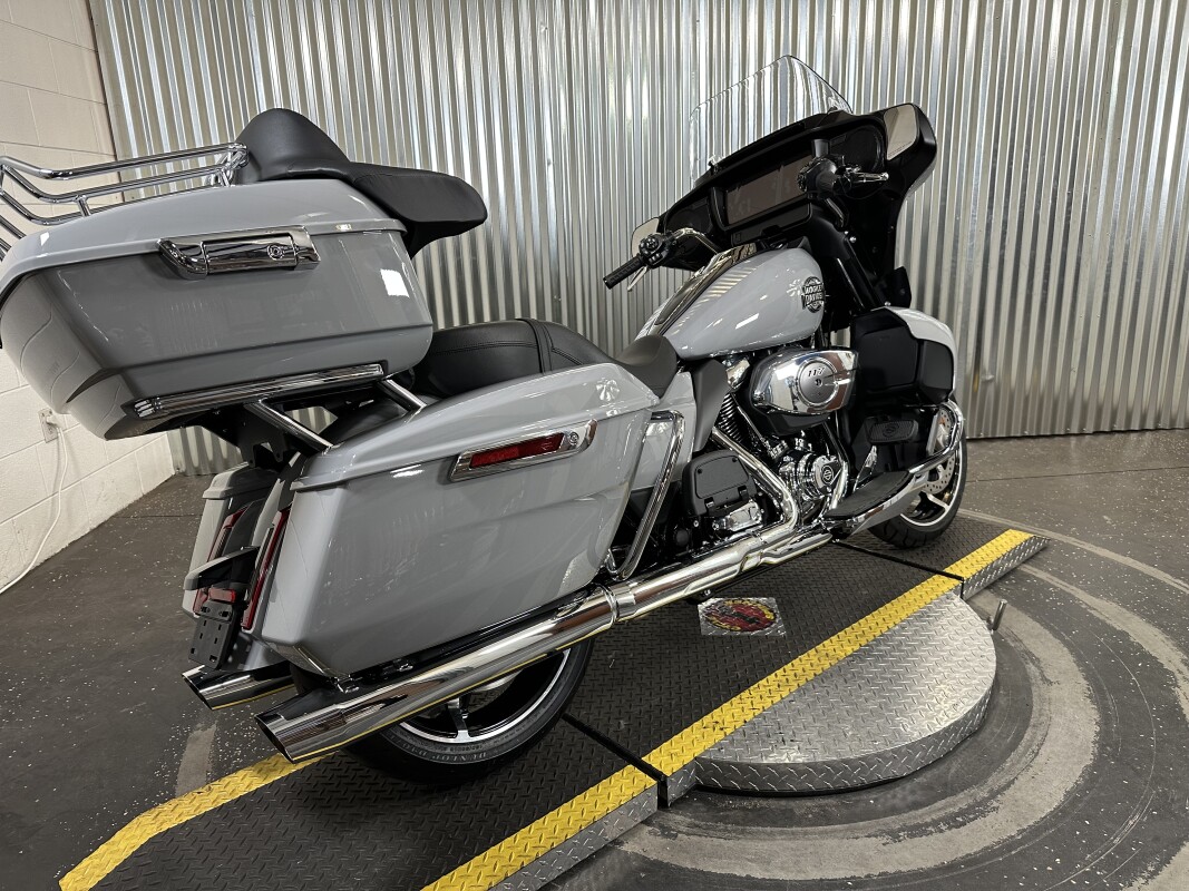 2025 Harley-Davidson Street Glide Ultra Billiard Gray - Photo 8