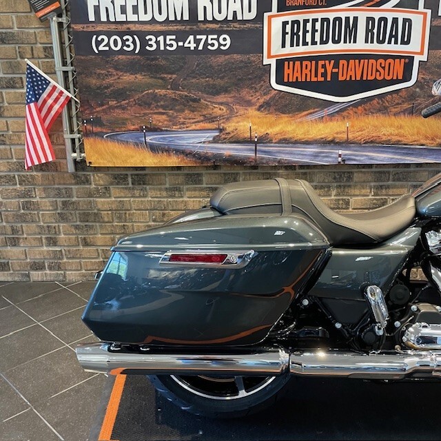 2025 Road Glide (FLTRX) - Photo 8