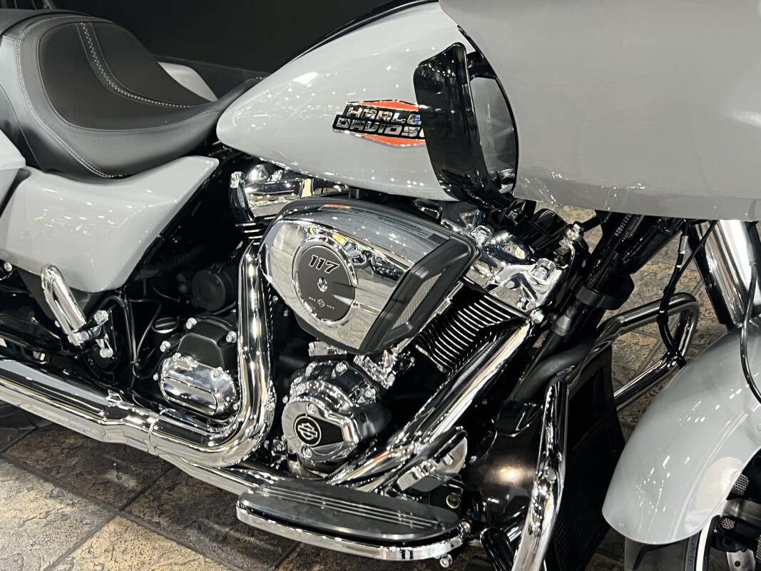 2025 Harley-Davidson Road Glide Billiard Gray - Photo 4