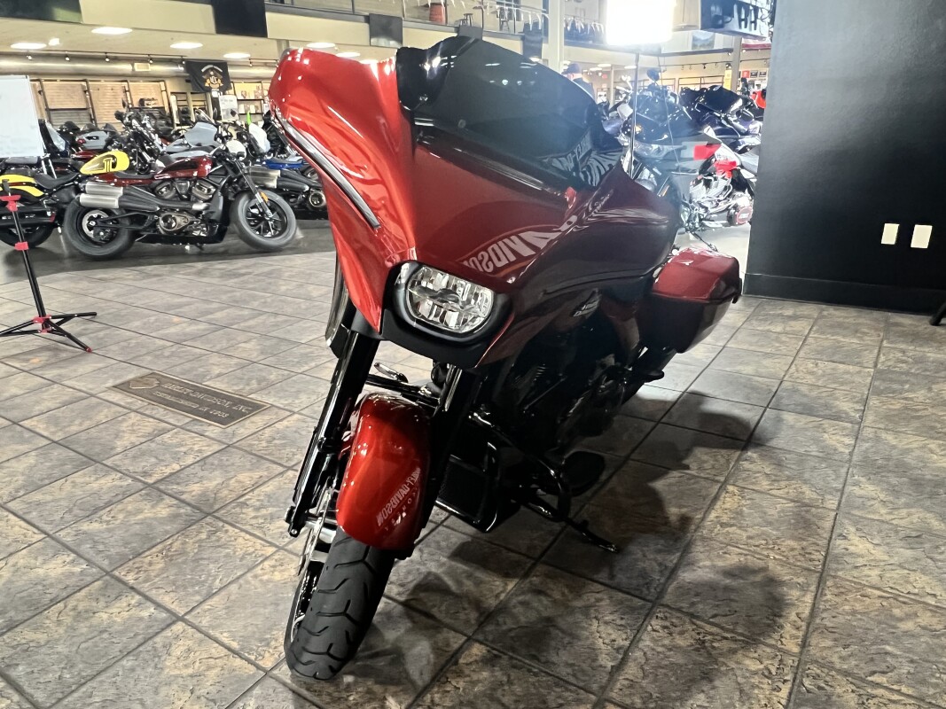 2025 Harley‑Davidson Street Glide FLHX - Photo 10