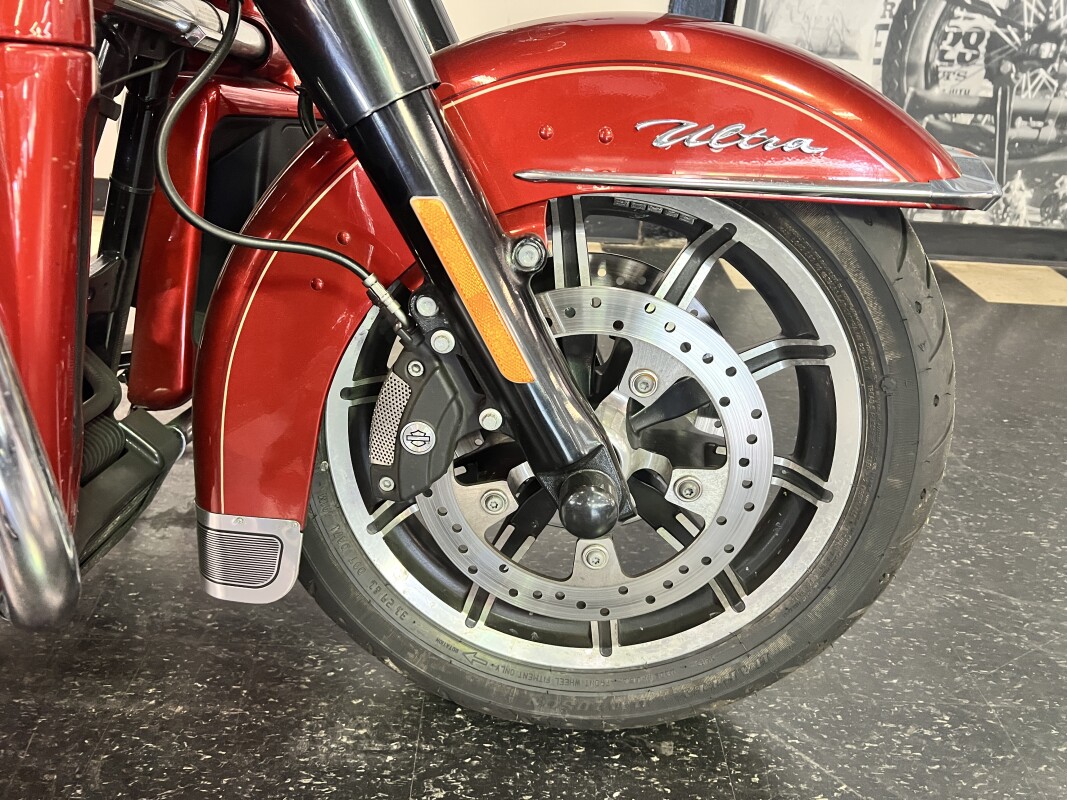 2014 Harley-Davidson Electra Glide Ultra Classic Candy Orange FLHTCU - Photo 3