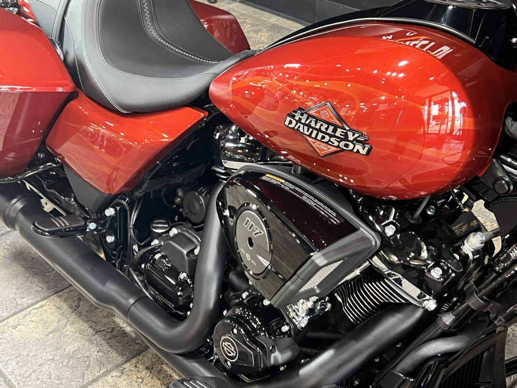 2025 Harley‑Davidson Street Glide FLHX - Photo 4