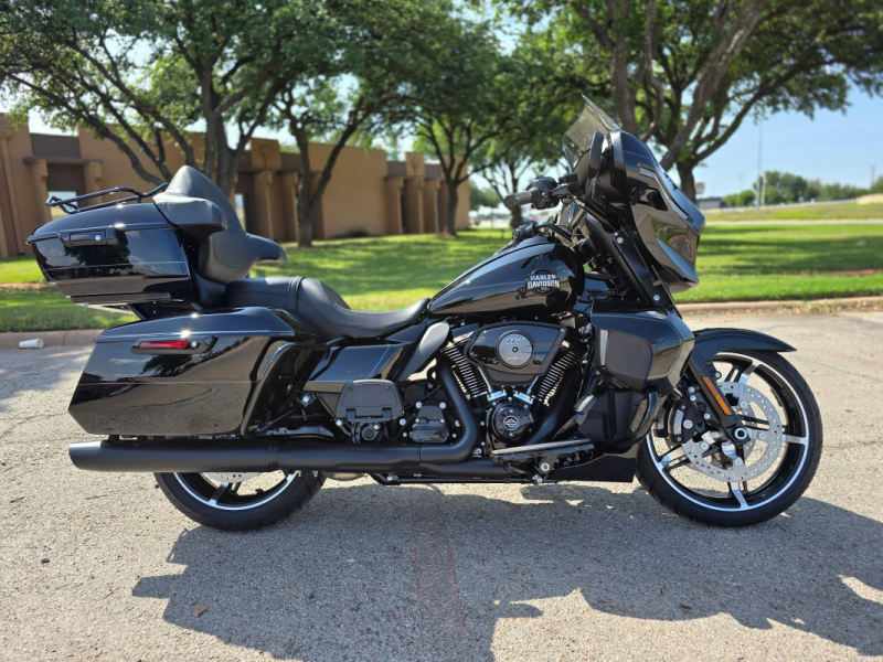 2025 Harley-Davidson® Street Glide® Ultra