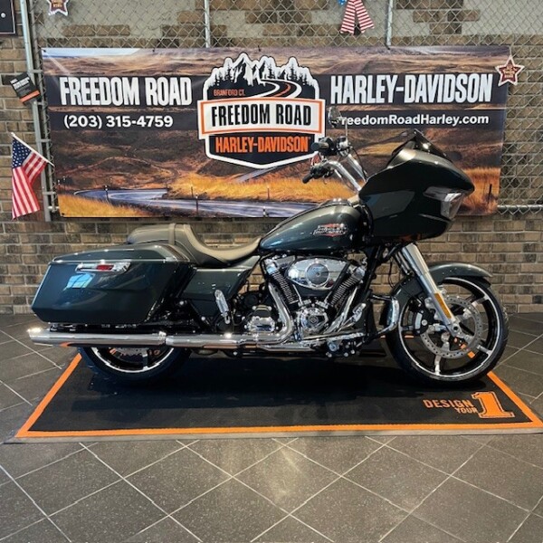 2025 Road Glide® (FLTRX)