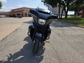 2025 Harley-Davidson® Street Glide® Ultra thumb 1