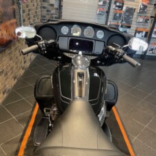 2025 Tri Glide® Ultra (FLHTCUTG) thumb 1