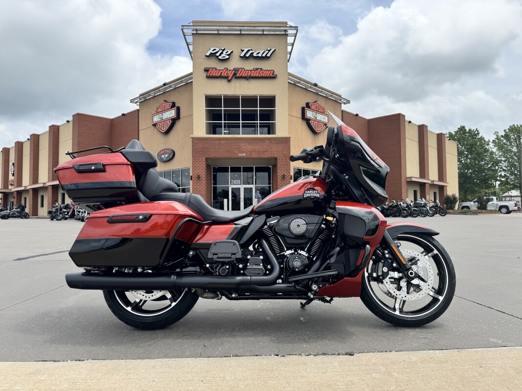 2025 Harley-Davidson Street Glide Ultra FLHXU Whiskey Fire / Vivid Black