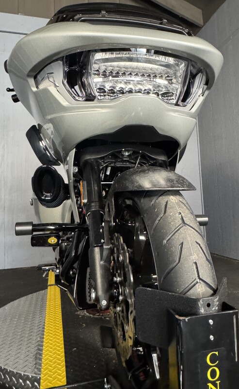2025 Harley-Davidson CVO Road Glide ST FLTRXSTSE MERCURY SILVER - Photo 5