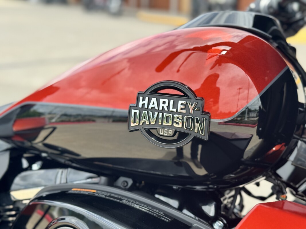 2025 Harley-Davidson Street Glide Ultra FLHXU Whiskey Fire / Vivid Black - Photo 9