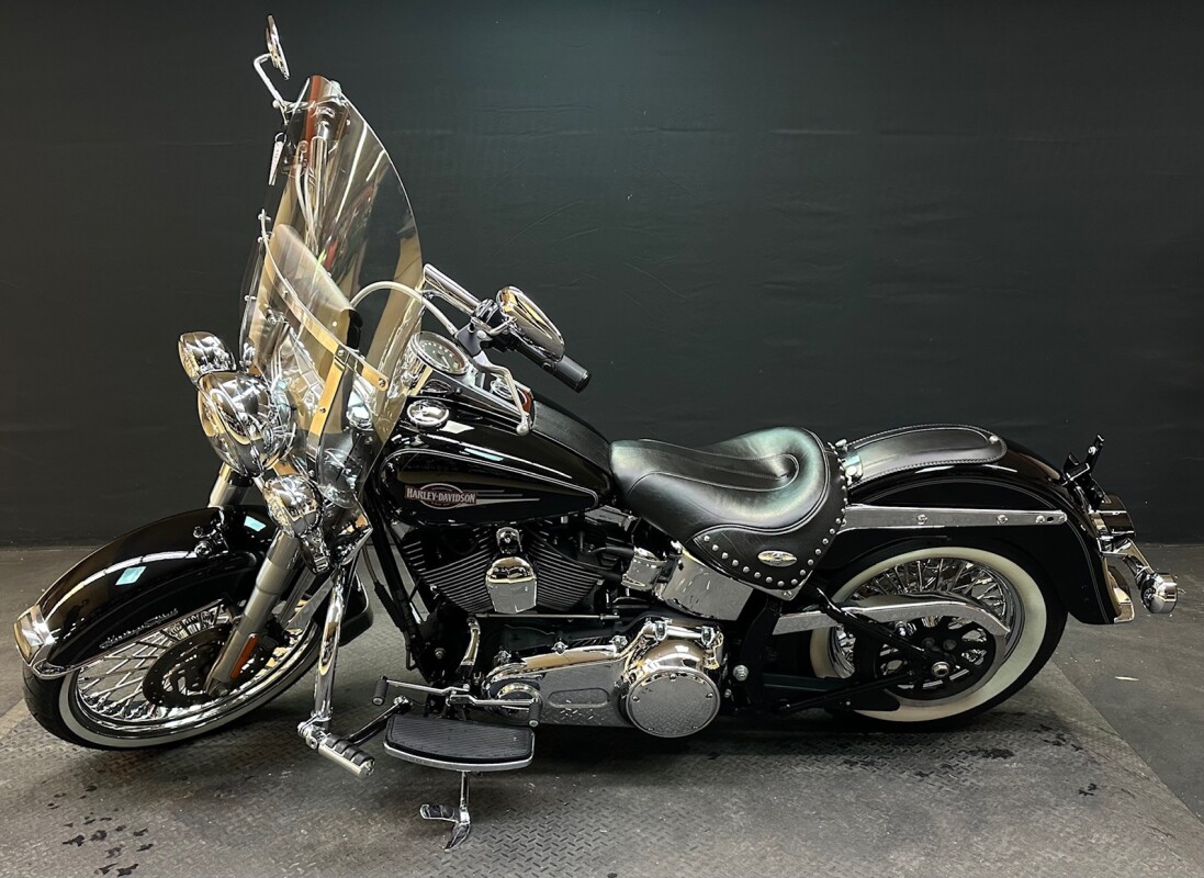 Harley-Davidson Heritage Softail Classic 2008 FLSTC BLACK - Photo 5