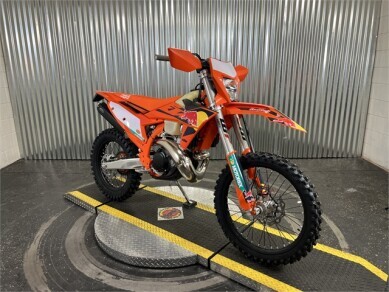 2025 KTM 300 XC-W Champion Edition - Photo 2