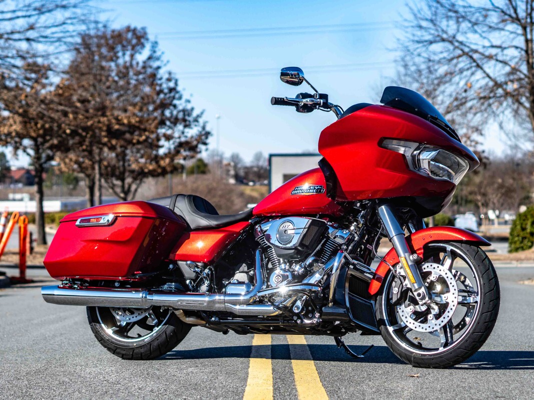 FLTRX 2025 Road Glide - Photo 2