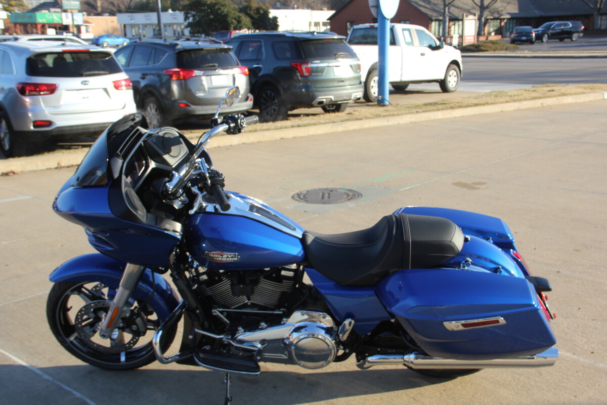 2025 Harley-Davidson Road Glide - Photo 6